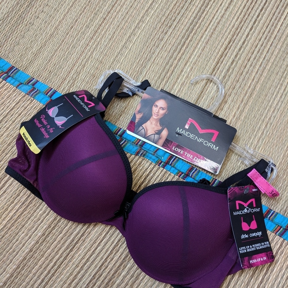 Maidenform Demi coverage push up underwire bra